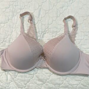 MaidenForm Comfort Devotion 36C